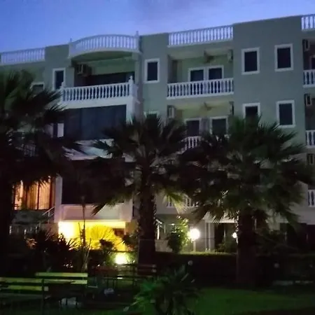 Hotel Megi